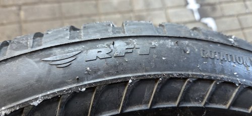 Комплект шин 205 60 R16 Bridgestone Drive Guard Winter RSC остаток 95%