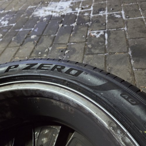 255 40 R20 Pirelli P zero AO 20г. Остаток 6мм 90%остаток