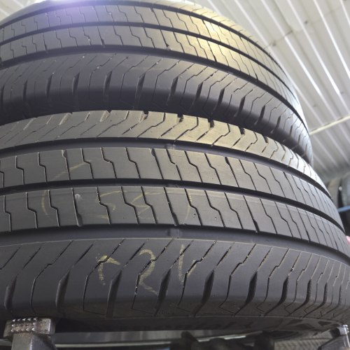 Пара шин 215 65 R16C Continental Van Contact Evo 20г. 7.5 мм.