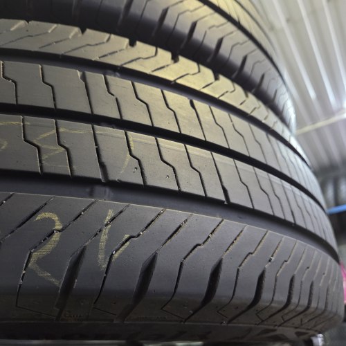 Пара шин 215 65 R16C Continental Van Contact Evo 20г. 7.5 мм.