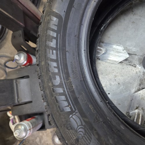 215 60 R16 Michelin Alpin 6 23г. Остаток 99%