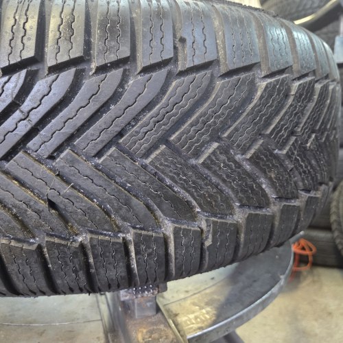 215 60 R16 Michelin Alpin 6 23г. Остаток 99%