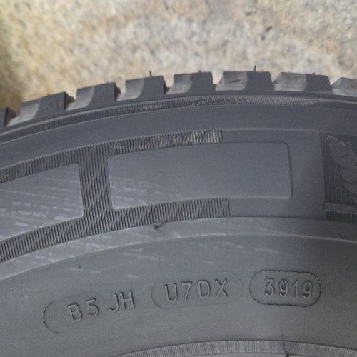 Пара шин 225 75 R16C Michelin Agilis camping 19г. Остаток 8+мм