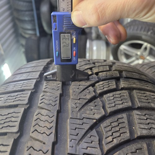 Пара шин 245 40 R20 Nokian WR a4 18г остаток 7.2 мм