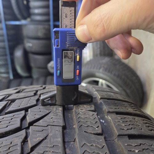 Пара шин 245 40 R20 Nokian WR a4 18г остаток 7.2 мм