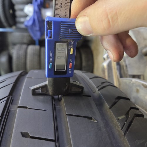 235 65 r16c Continental ContiVanContact 200 остаток 9мм