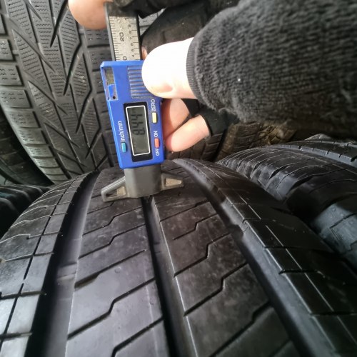 Комплект шин 235 65 r16c Continental VanContactEco 8.5mm 99% остаток 4719