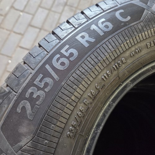Комплект шин 235 65 r16c Continental VanContactEco 8.5mm 25г. 99% остаток