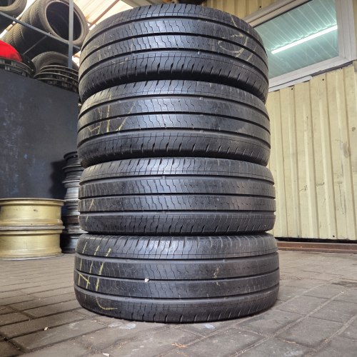 Комплект шин 235 65 r16c Continental VanContactEco 8.5mm 25г. 99% остаток