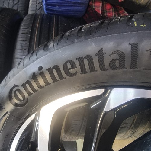 Комплект шин 235 50 r19 Continental EcoContact 6 22г. 99.9% остаток