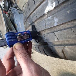 245 40 r21 Pirelli Pzero pz4 vol 5.7mm 20г.