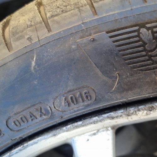 265 40 r19 Michelin Pilot sport 4s 7mm