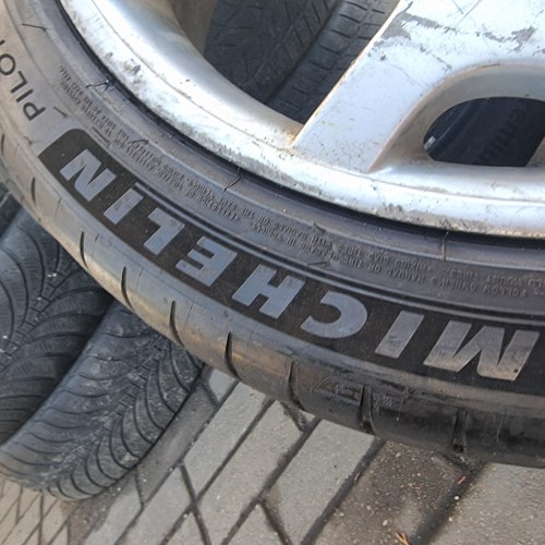 265 40 r19 Michelin Pilot sport 4s 7mm