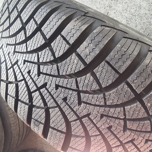 205 60 r16 Goodyear Ultragrip 9+ 3720г