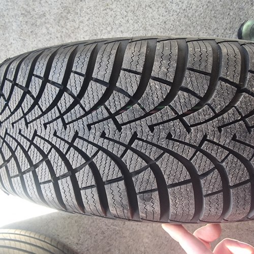 205 60 r16 Goodyear Ultragrip 9+ 3720г