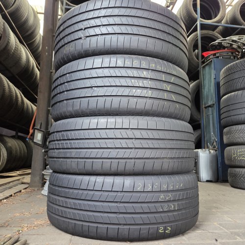 Комплект шин 255 40 r21 Bridgestone Turanza eco enliten AO 20-22г перед 235 45 R21 остаток 6.3мм