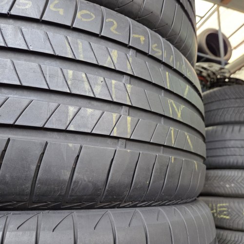 Комплект шин 255 40 r21 Bridgestone Turanza eco enliten AO 20-22г перед 235 45 R21 остаток 6.3мм