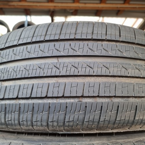 Комплект шин 225 40 r19 Pirelli Cinturato P7 allseason RSC* 7mm остаток 95%