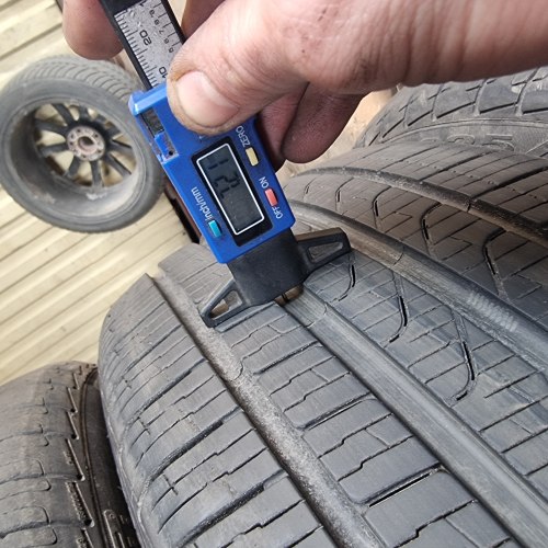 Комплект шин 225 40 r19 Pirelli Cinturato P7 allseason RSC* 7mm остаток 95%