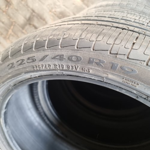 Комплект шин 225 40 r19 Pirelli Cinturato P7 allseason RSC* 7mm остаток 95%