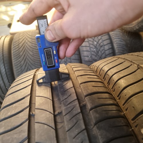 Комплект шин 205 60 r16 Michelin Energy saver+ 19г. 6-6.5mm