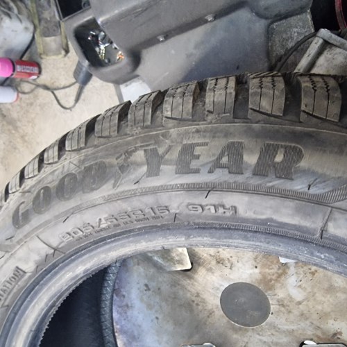 205 55 r16 Goodyear Ultragrip 9+ 2122г. 99% остаток латочка