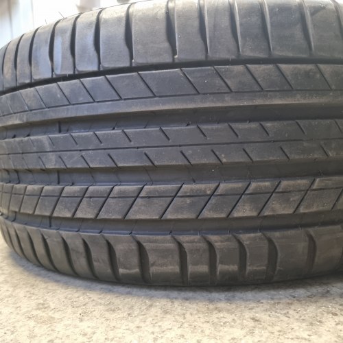 265 40 r21 Michelin Latitude sport 3(NO)7.3мм.99%остаток б.г.