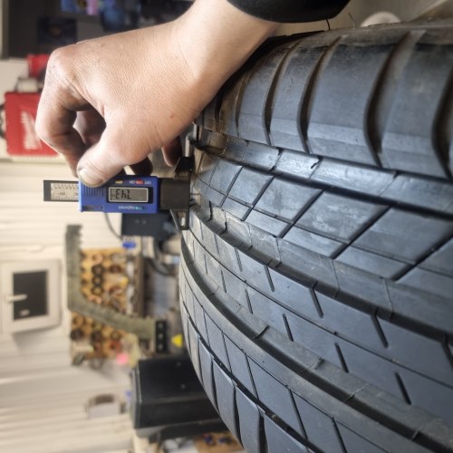 265 40 r21 Michelin Latitude sport 3(NO)7.3мм.99%остаток б.г.