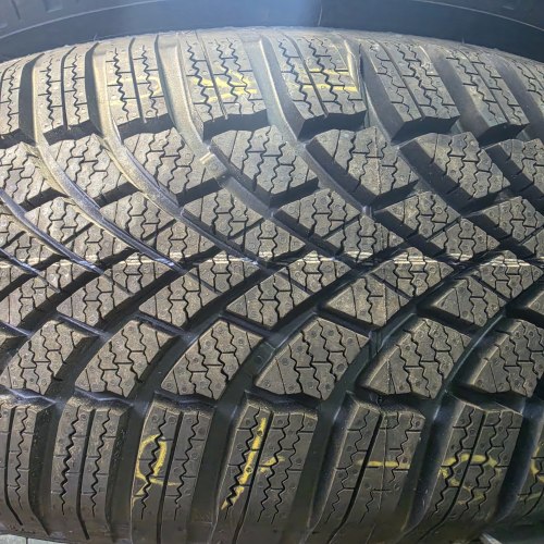 Пара шин 205 55 r16 Bridgestone Blizzak lm 005 DriveGuard rsc.3523г.8.2mm., 8.2 мягк. 22г.99%остаток