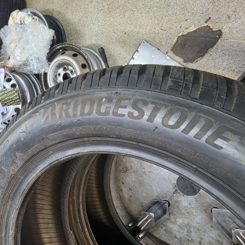 Пара шин 205 55 r16 Bridgestone Blizzak lm 005 DriveGuard rsc.3523г.8.2mm., 8.2 мягк. 22г.99%остаток