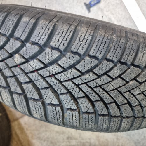 205 55 r16 Bridgestone Blizzak lm 005 drive Guard rsc.3523г.8.2mm.99%остаток