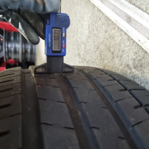 Комплект шин 235 35 r19 Falken Azenis fk510 6.8mm 95%остаток