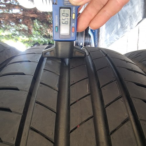 Комплект шин 225 50 r18 Bridgestone Turanza T005 5.7мм6.5мм 95%остаток 22г.