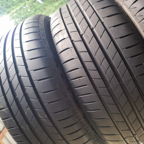 Комплект шин 225 50 r18 Bridgestone Turanza T005 5.7мм6.5мм 95%остаток 22г.