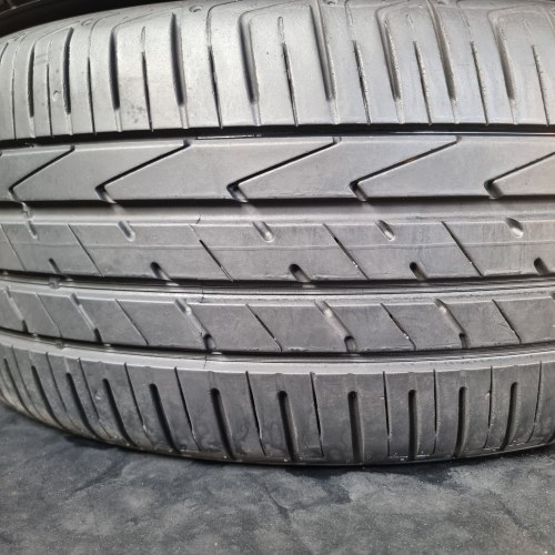 Комплект шин 235 50 r19 Hankook Ventus s1evo2 suv 7.5мм 6.9мм 95%остаток