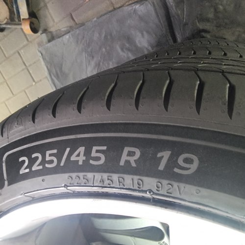 Комплект шин 225 45 r19 Michelin e.primacy 2 6.3mm 4624г. 99%остаток