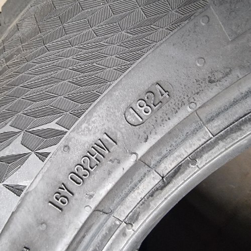 Пара шин 225 65 r17 Continental UltraContact 5.2mm 80%остаток