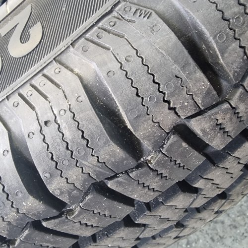 225 75 r16 Continental VancoFourSeason 2 14.24г 95% остаток 8.8мм