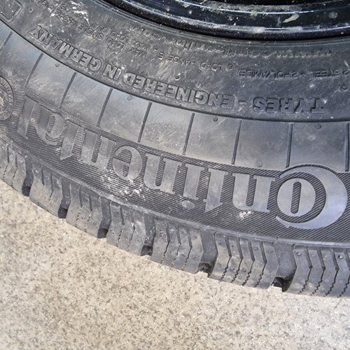 225 75 r16 Continental VancoFourSeason 2 14.24г 95% остаток 8.8мм