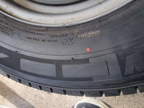 225 75 r16c Michelin Agilis 116/118R б.г 9mm. Нов. С запаски