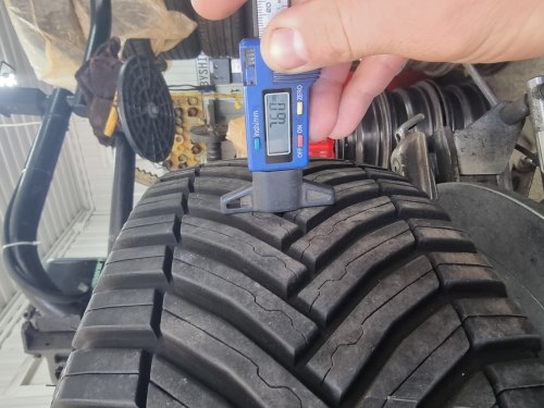 225 75 r16c Michelin CrossClimateCamping 7.5mm 95% остаток 24г