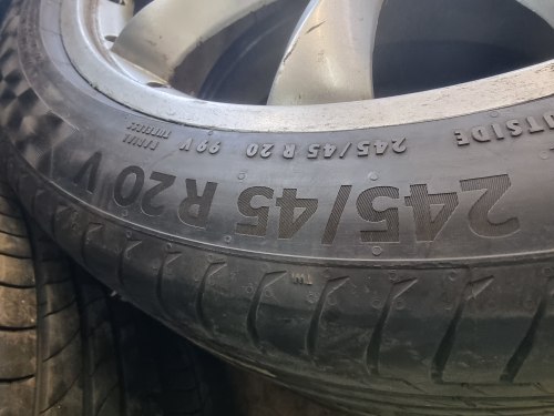 Пара шин 245 45 r20 Continental PremiumContact 6, 20г22г. АО seal, Второе обычное без сеал, 7мм.6мм