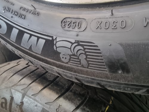 Комплект шин 235 50 R19 Michelin Primacy 4 s1 95%остаток 6.5мм 6.7мм