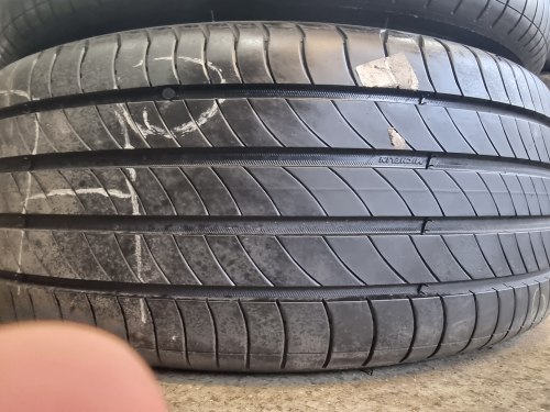 Комплект шин 235 50 R19 Michelin Primacy 4 s1 95%остаток 6.5мм 6.7мм