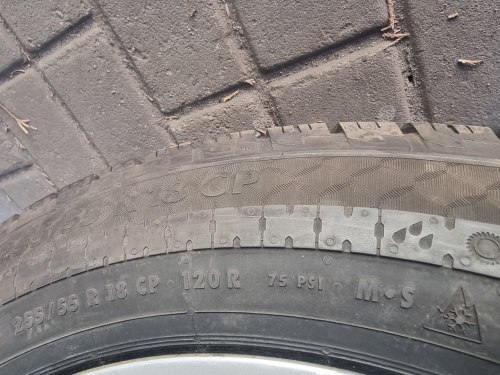 255 55 r18c Continental VanContactCamper 8.5mm 95%остаток 20г