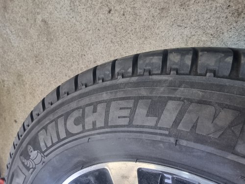 Пара шин 235 65 r16c Michelin Agilis 115/113R 19г. 7.3mm. 90%остаток