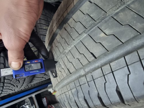 235 65 R16c Continental VanContactEco 23г 7.5mm 95% остаток