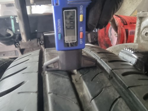 Пара шин 195 55 r16 Michelin Energy saver остаток 95% 2010г. Микротрещинки по протектору