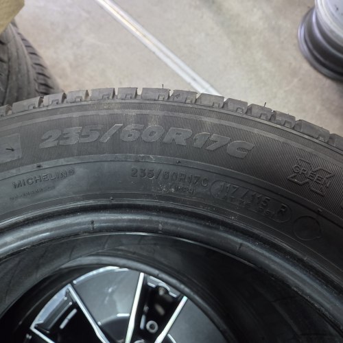 235 60 R17 c Michelin Agilis MO-V 50н.22г. Остаток 7.4мм