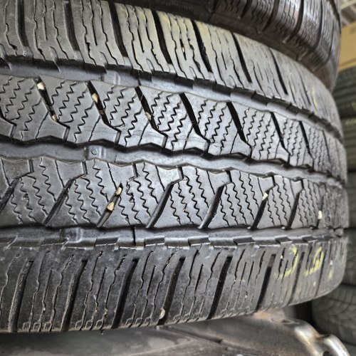 Пара шин 235 65 R16C Continental VanContactWinter 46н.24г. Остаток 8мм